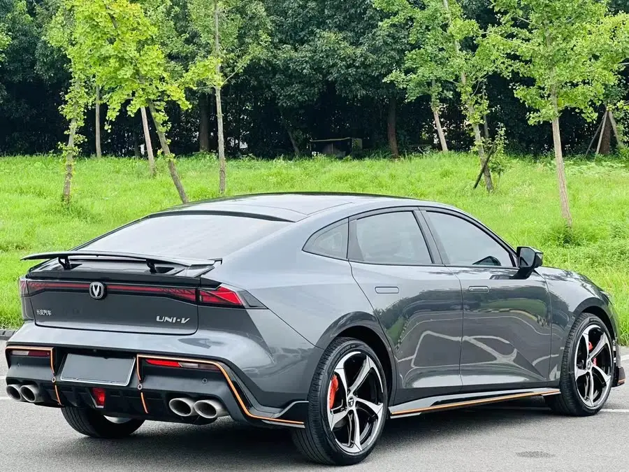 Changan UNI-V 2022 1.5T Sport Edition