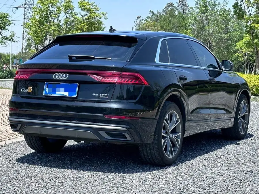 أودي Q8 2022 55 TFSI الفاخرة الديناميكية