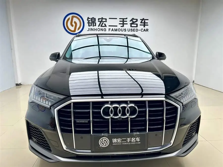 Audi Q7 2023 55 TFSI quattro S line Sport