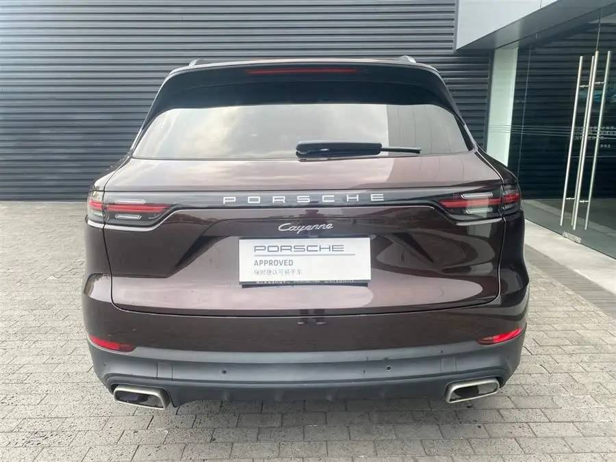 2022 Cayenne 3.0T Platinum Edition