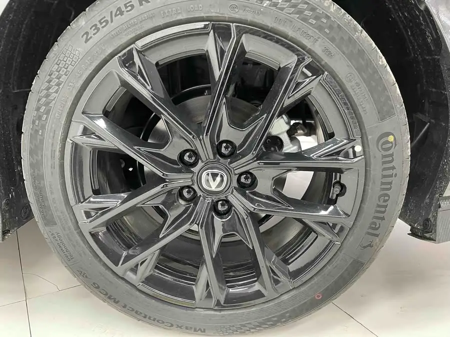 Changan UNI-V 2024 1.5T Premium