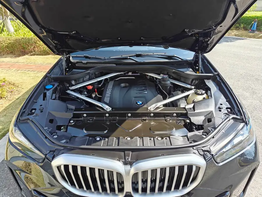 BMW X5 2023 xDrive 40Li Exclusive M Sport Night Package