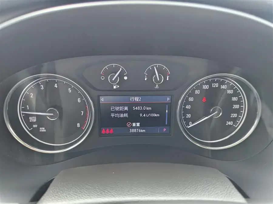 باويك لاكروس 2021 652T الفاخرة