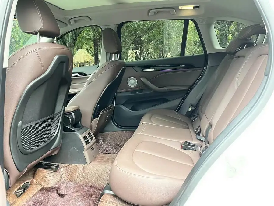 BMW X1 2021 sDrive25Li Leading Edition