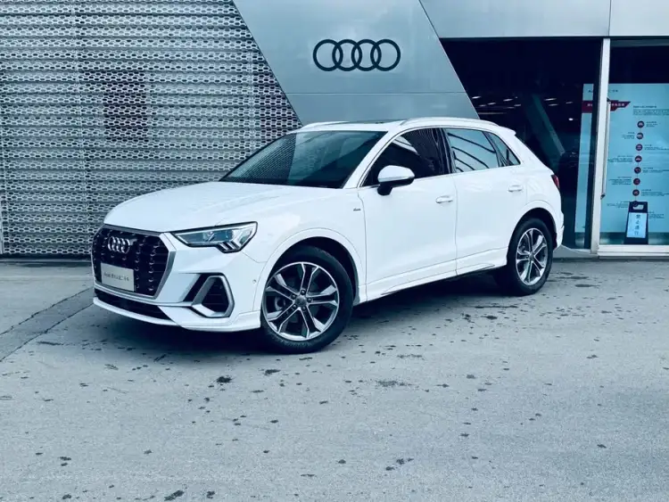 Audi Q3 2021 40 TFSI Sporty Model