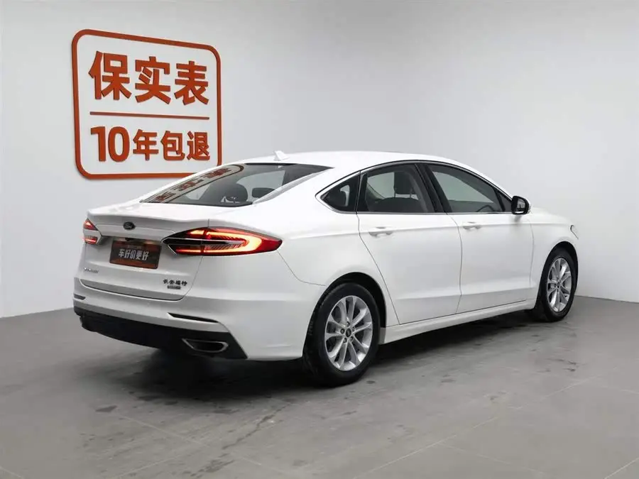 2020 فورد مونديو إكو بوست 200 تريند