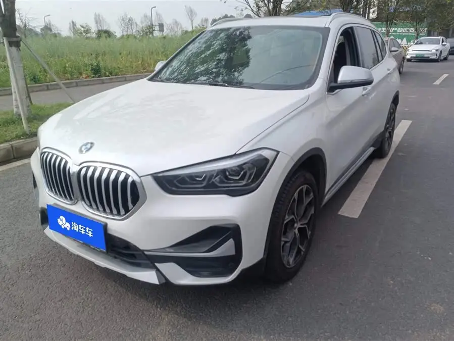 بي إم دبليو X1 2020 sDrive20Li نسخة الموضة