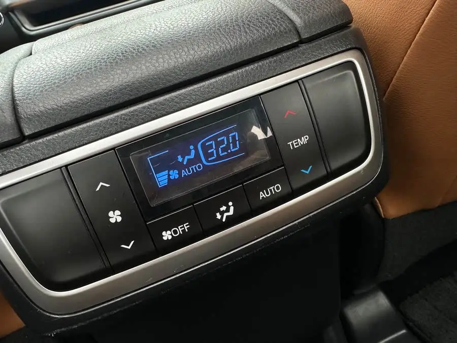 هيواندا 2018 2.0T النسخة الرباعية الدفع الفارسية 7 مقاعد معيار VI