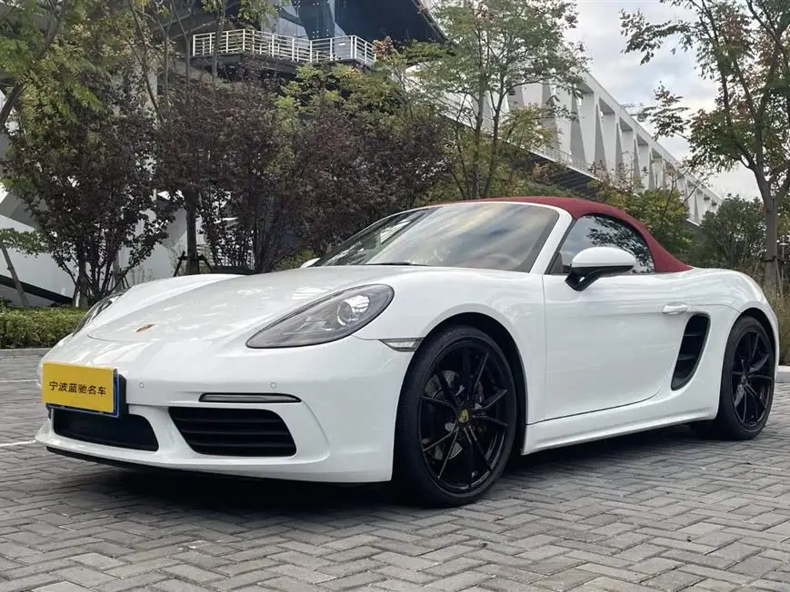 Porsche 718 2020 Model Boxster 2.0T