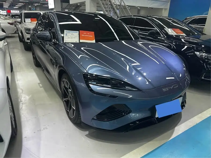 ختم 2023 إصدار البطل نسخة الأداء 700 كم