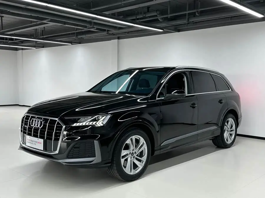 Audi Q7 2023 45 TFSI quattro S line Sport