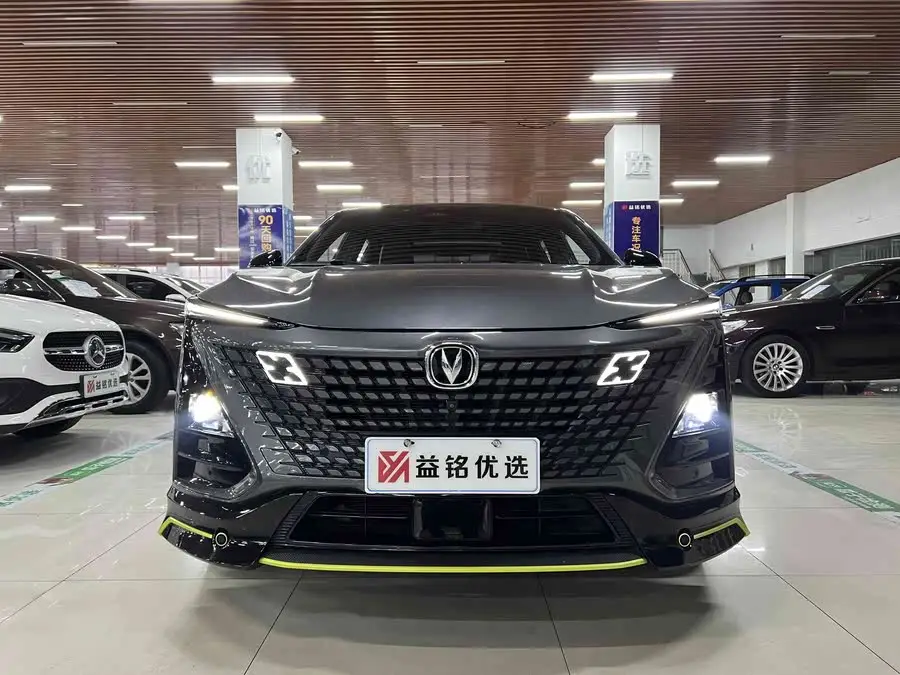 شانغآن UNI-T 2022 1.5T نسخة رياضية فاخرة