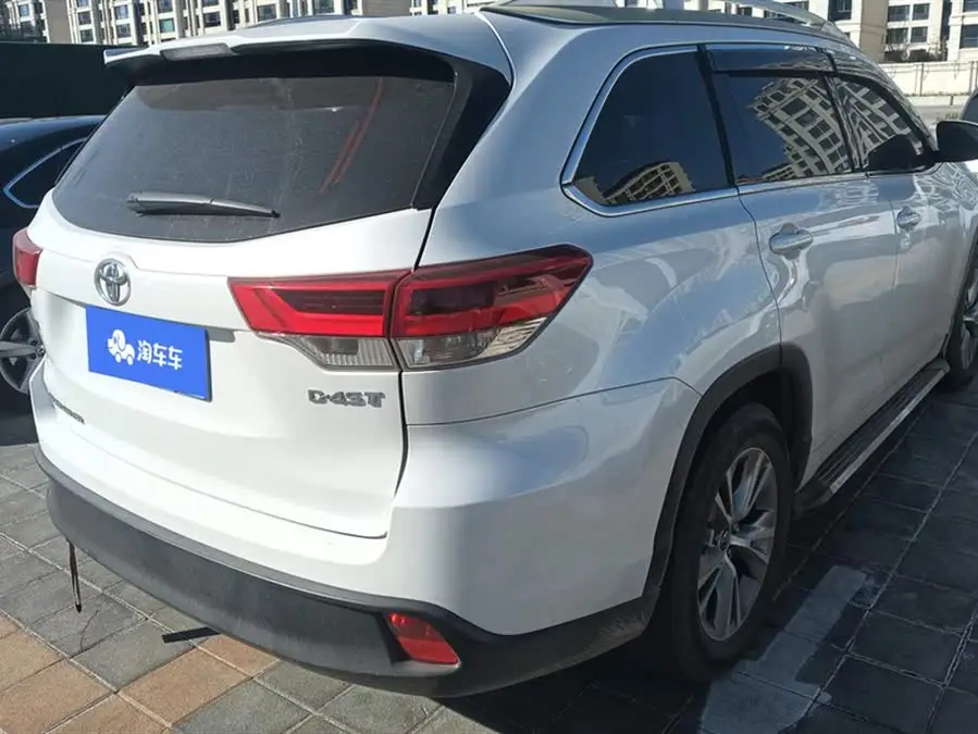 هايلاندر 2021 2.0T النسخة النخبوية ذات الدفع الثنائي 7 مقاعد