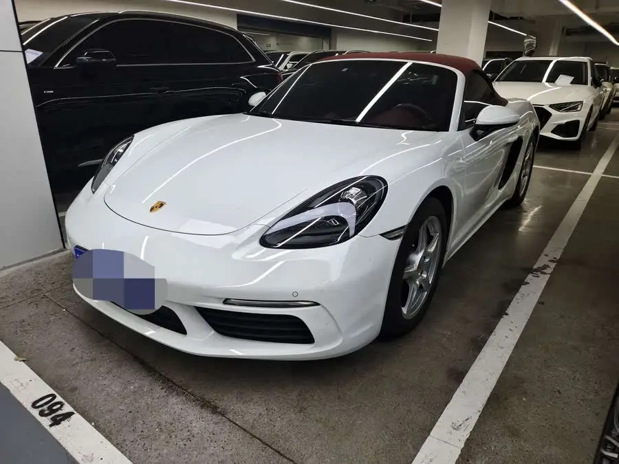 Porsche 718 2020 Model Boxster 2.0T