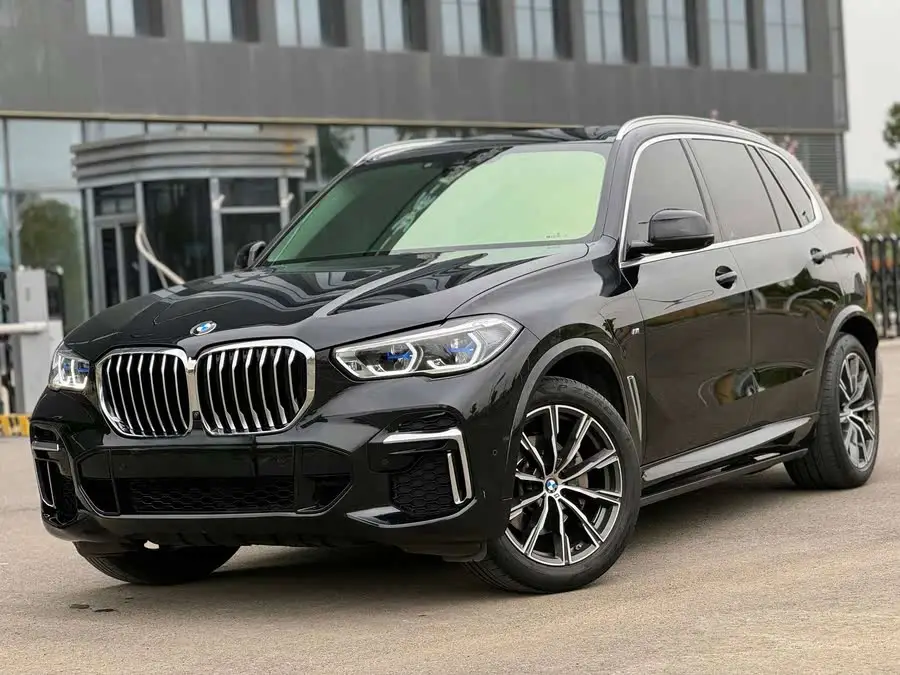 بي إم دبليو X5 2023 xDrive 30Li باقة M الرياضية الفاخرة