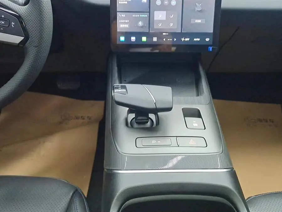 ييدونغ 2024 1.5T GDI أوتوماتيكي بريميوم