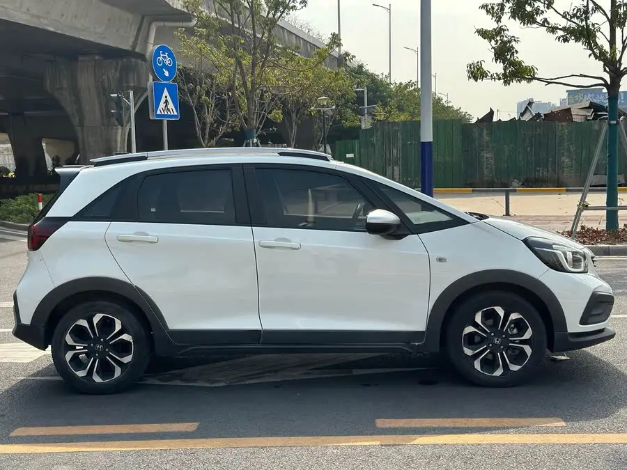 فيت 2021 1.5L CVT إصدار المد潮