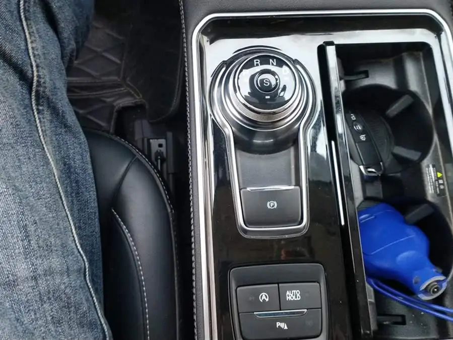 2021 Ford Edge PLUS EcoBoost 245 FWD Premium 7-seater