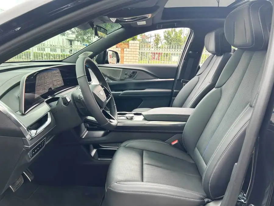 Cadillac XT5 2025 2.0T Premium