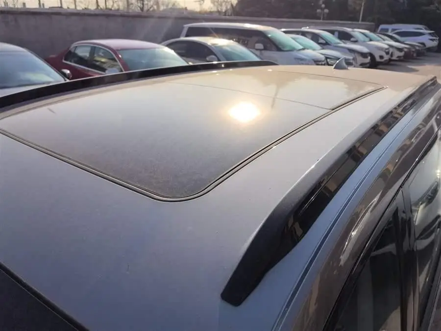 Wuling 2020 Model Light Hybrid 530T Automatic Enjoy Version (5-seater)