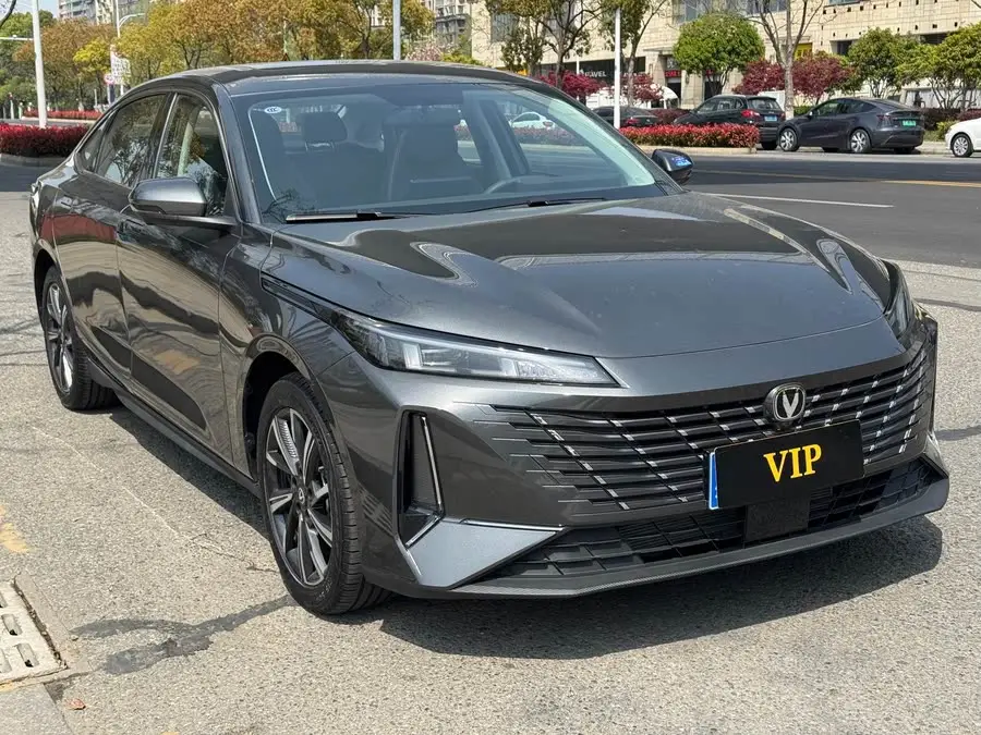 ييدونغ 2024 1.5T GDI أوتوماتيكي فئة متميزة