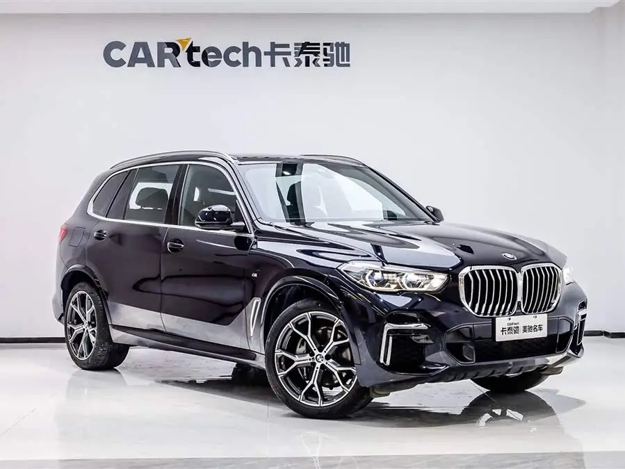 بي إم دبليو X5 2022 xDrive 40Li حزمة M الرياضية