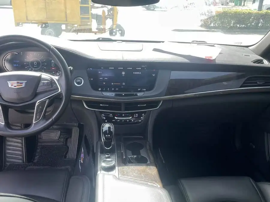 كاديلاك CT6 2022 28T الفاخرة