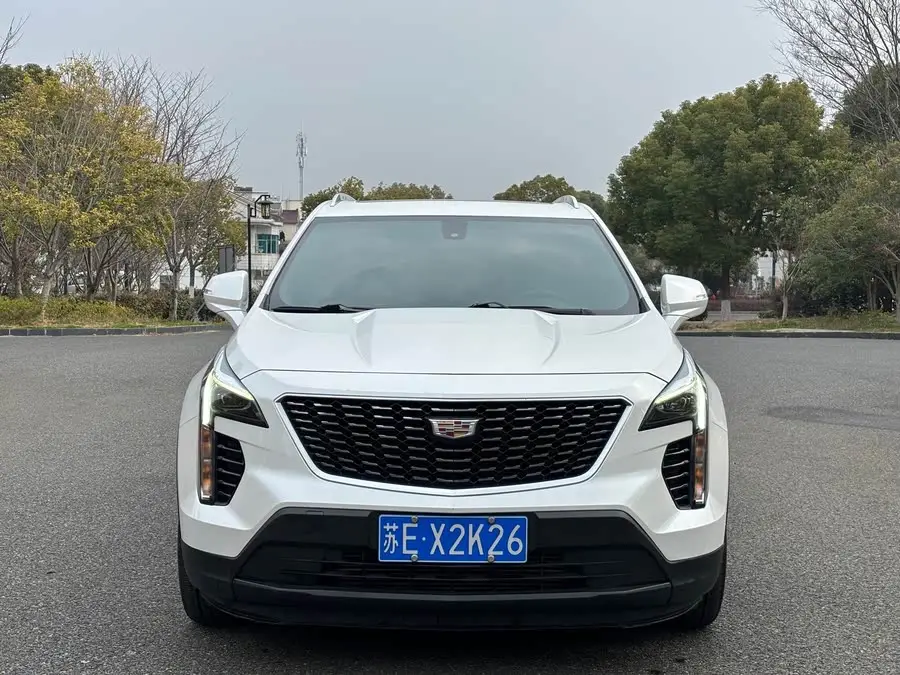 Cadillac XT4 2022 28T FWD Luxury