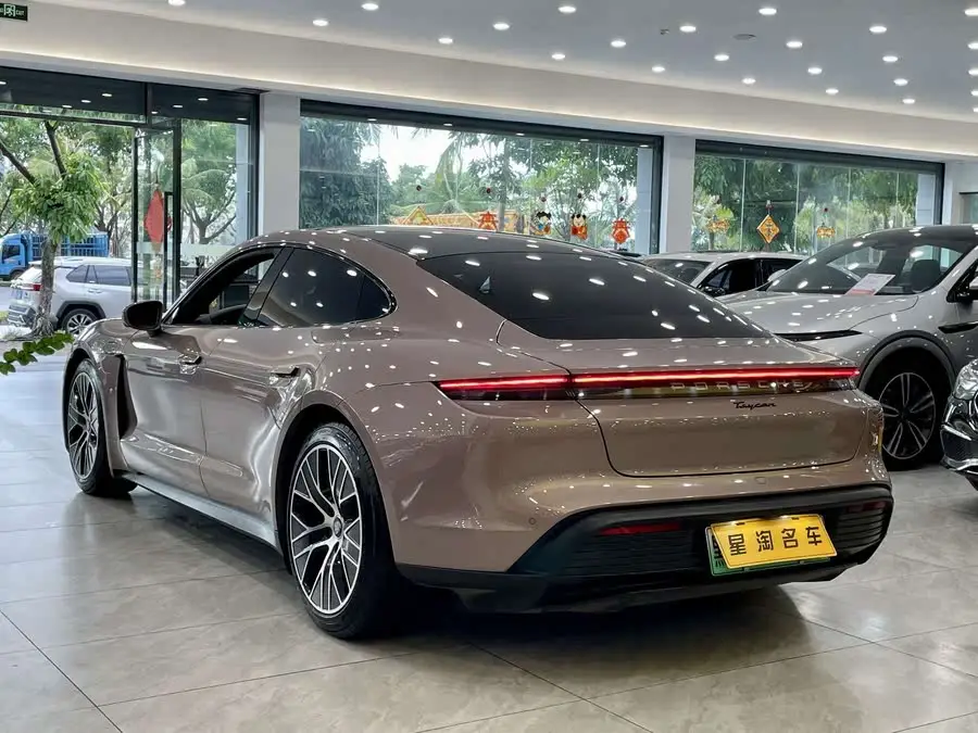 Taycan 2020