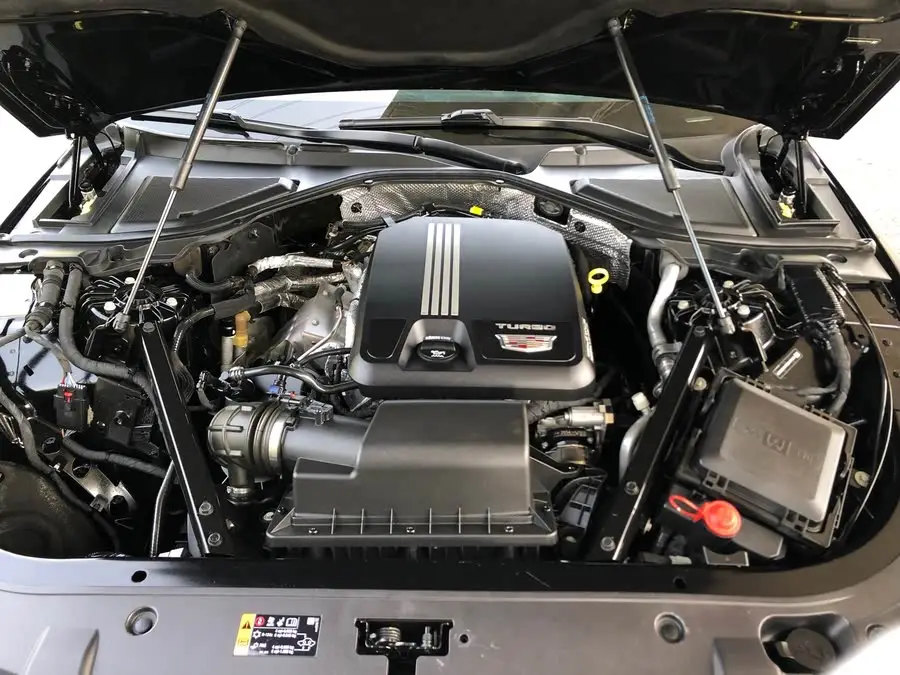 كاديلاك CT6 2021 28T النخبة