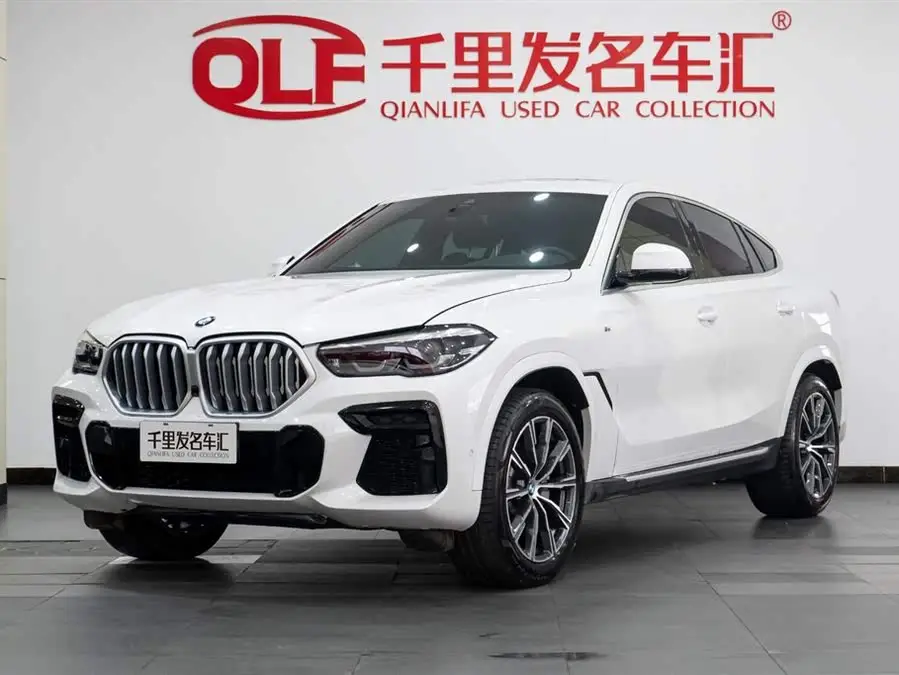 بي إم دبليو X6 2022 xDrive30i مجموعة M الرياضية