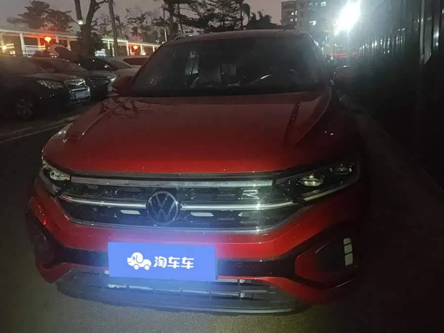 T-ROC 2024 طراز 300 TSI DSG دفع ثنائي إصدار تشيسر