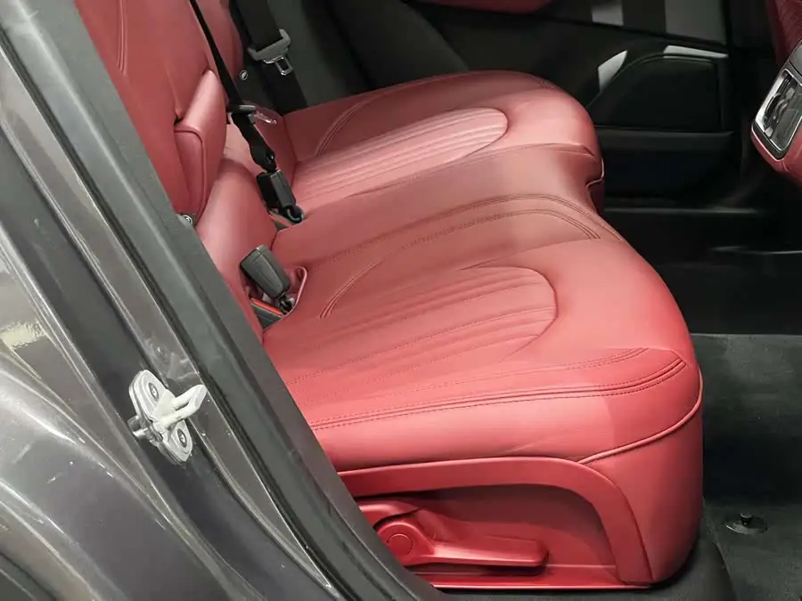 Levante 2021 3.0T Standard Version