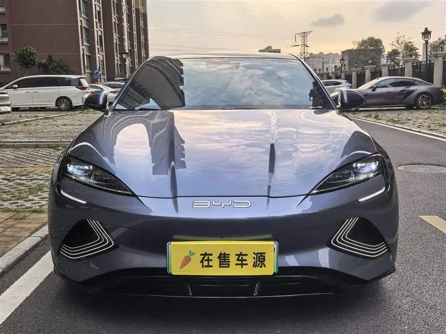 فقمة 2023 نسخة البطل 550 كم فاخرة