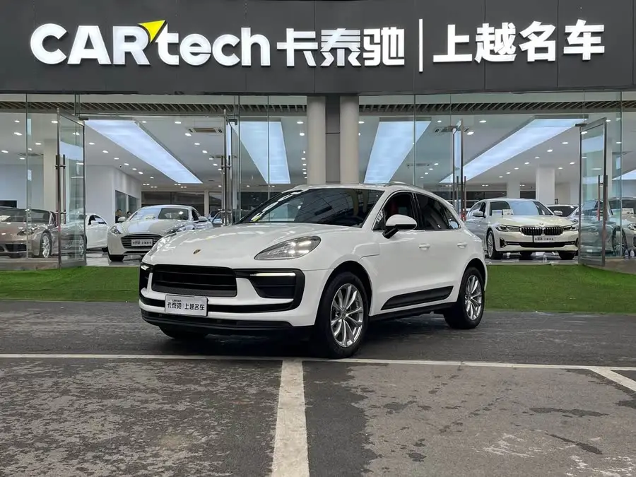 2022 Macan 2.0T