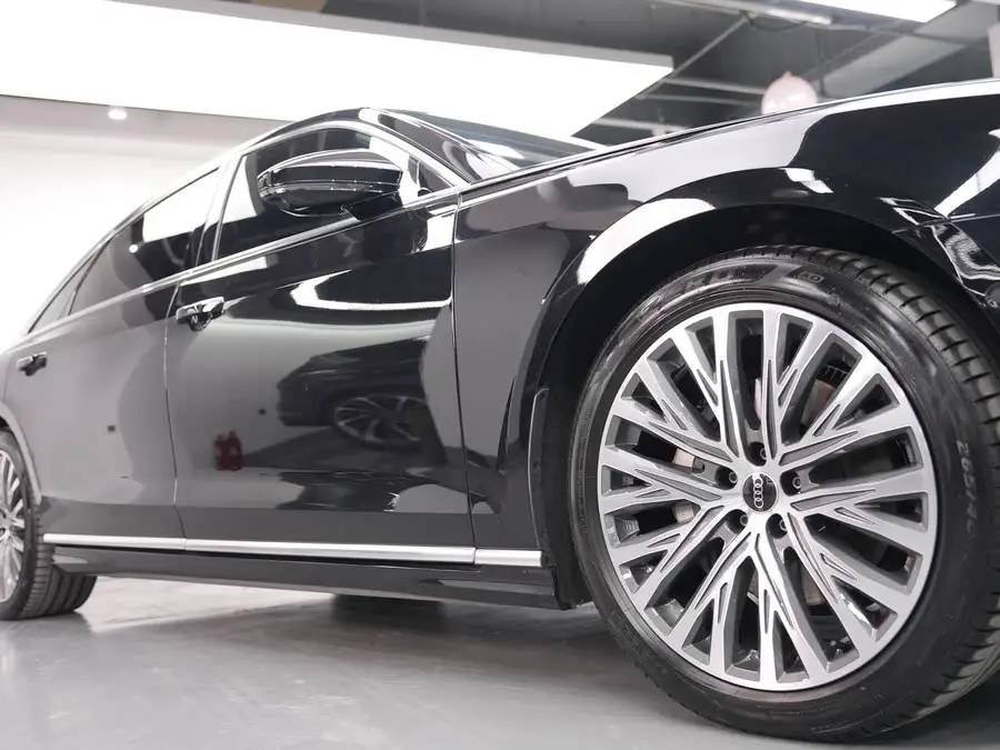 أودي A8 2024 A8L 50 TFSI quattro الاختيار