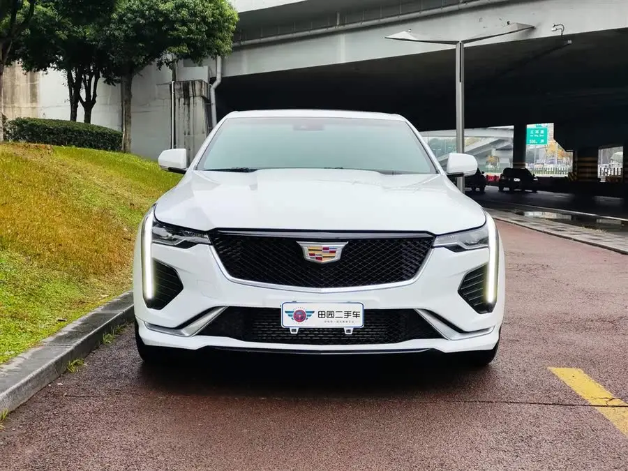 Cadillac CT4 2022 28T Luxury