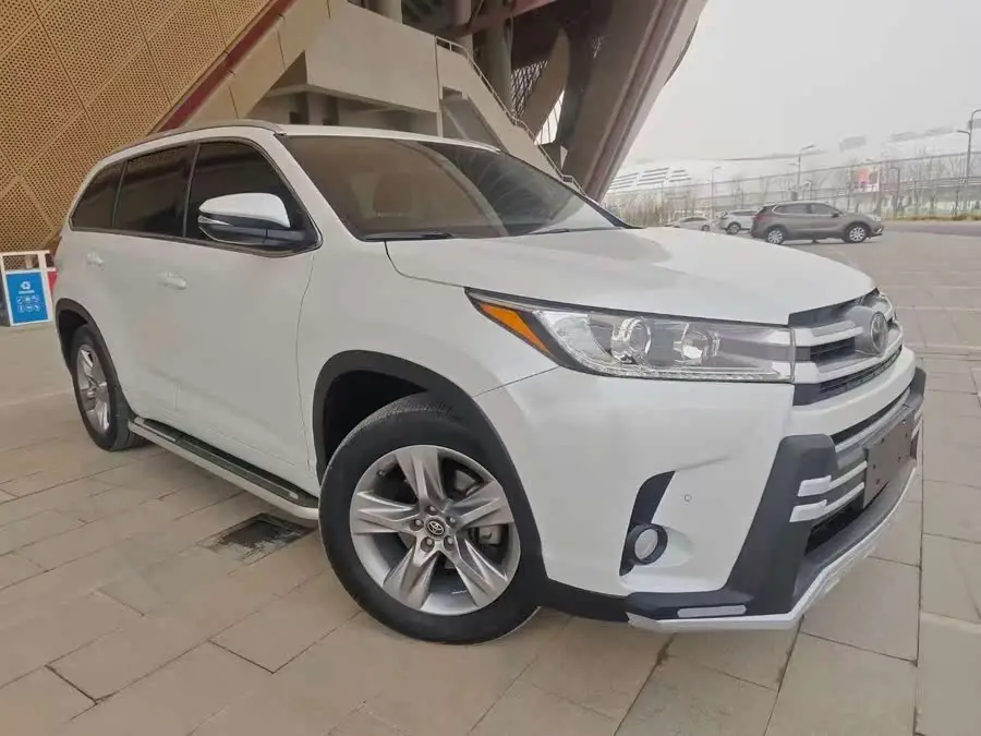 2021 تويوتا هايلاندر 2.0T دفع رباعي فاخرة 7 مقاعد