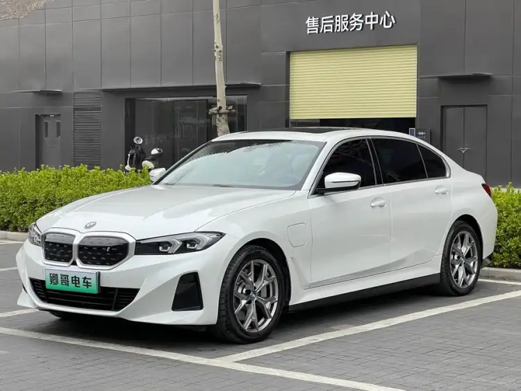 BMW i3 2024 eDrive 35 L