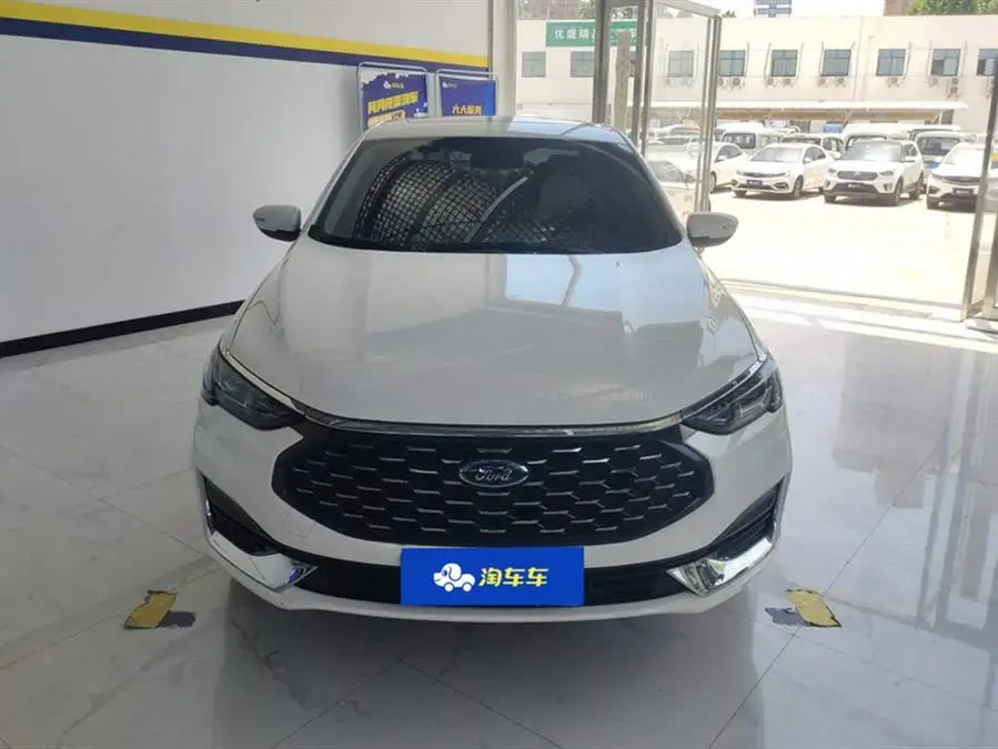 Ford Focus 2021 1.5L Automatic Diamond Edition