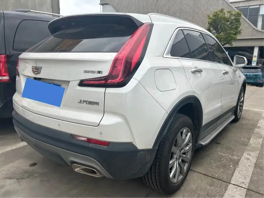 Cadillac XT4 2021 28T FWD Technical Version