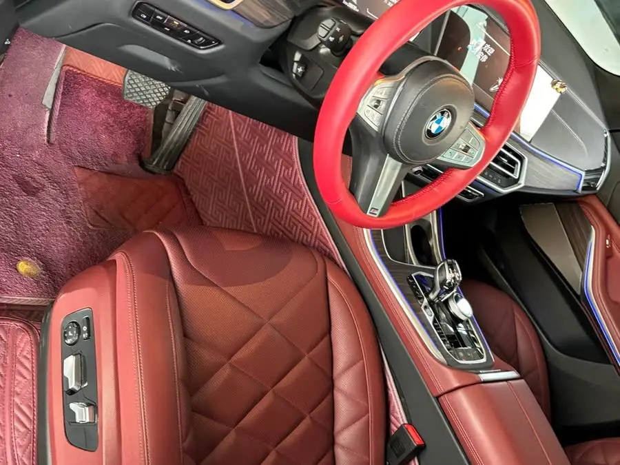 بي ام دبليو X5 2022 xDrive 40Li حزمة M الرياضية