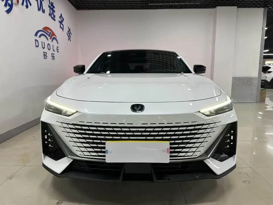 Changan UNI-V 2024 1.5T High Energy Version