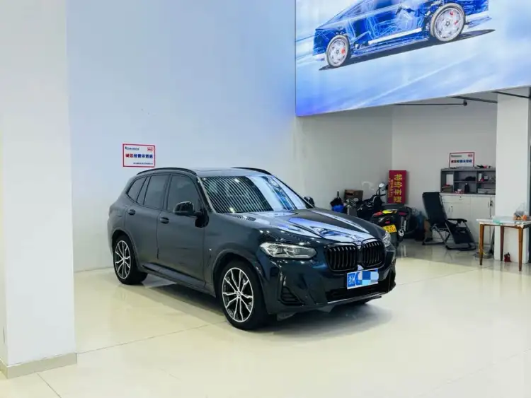 BMW X3 2022 xDrive30i Leading Model M Night Package