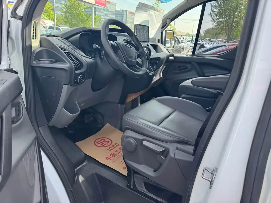 Ford Transit 2019 2.0T Gasoline Automatic Business Travel Type Medium Wheelbase Medium Roof 9 Seats National VI