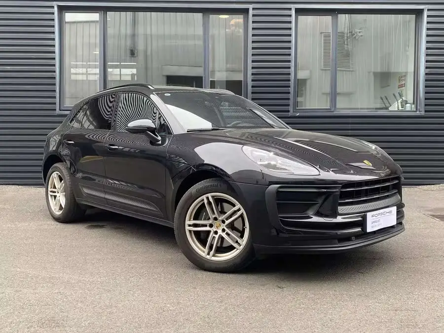 2024 Macan 2.0T