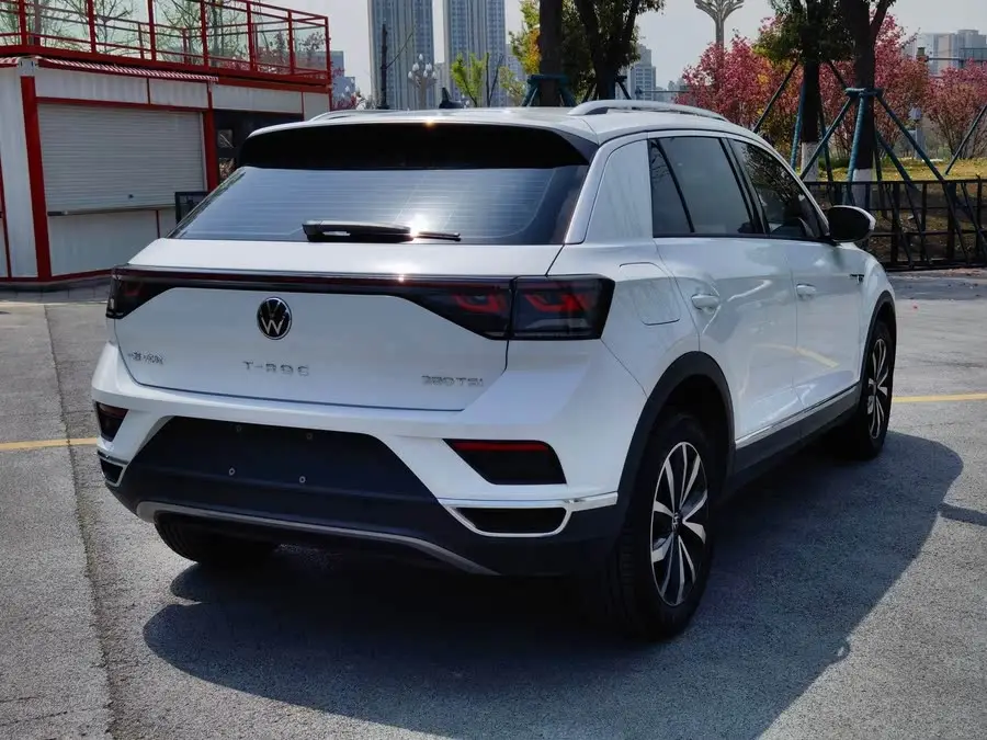 ت-روك 2023 موديل 280TSI DSG دفع ثنائي إصدار الزمن