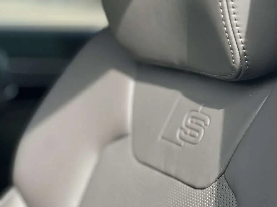 Audi A8 2021 Model A8L 50 TFSI quattro Comfort