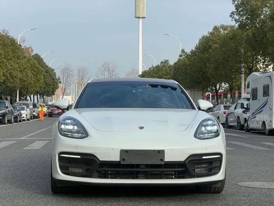 2023 Panamera Executive Platinum Edition 2.9T