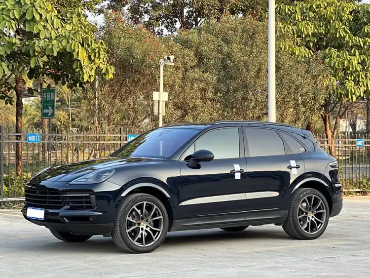 2023 Cayenne Cayenne 3.0T Platinum Edition